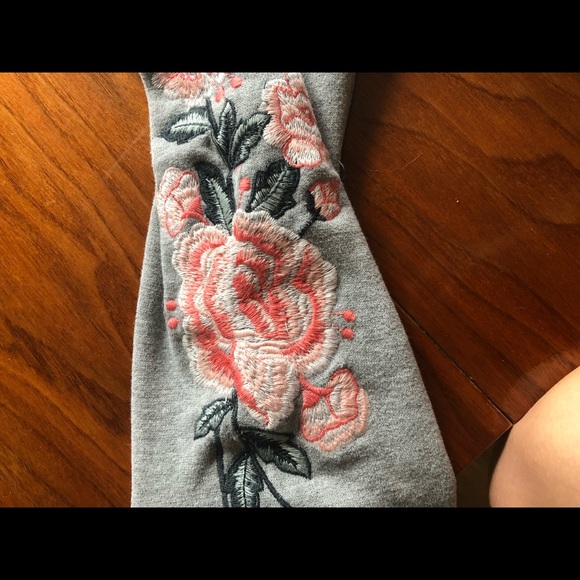 Cropped Hoodie - Picture 5 of 7